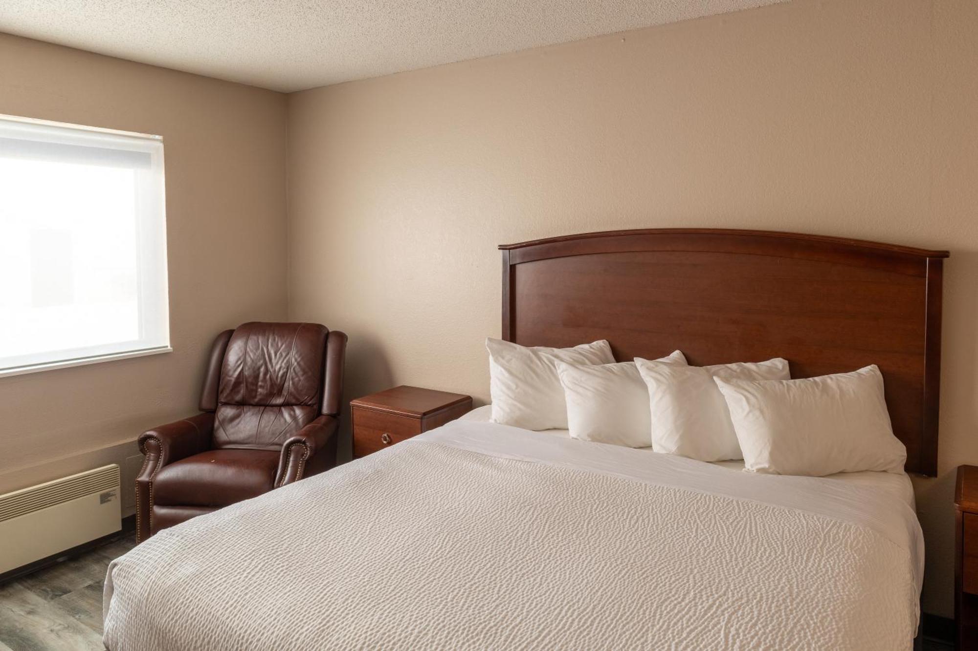 Norland Inn & Suites Roseau Room photo